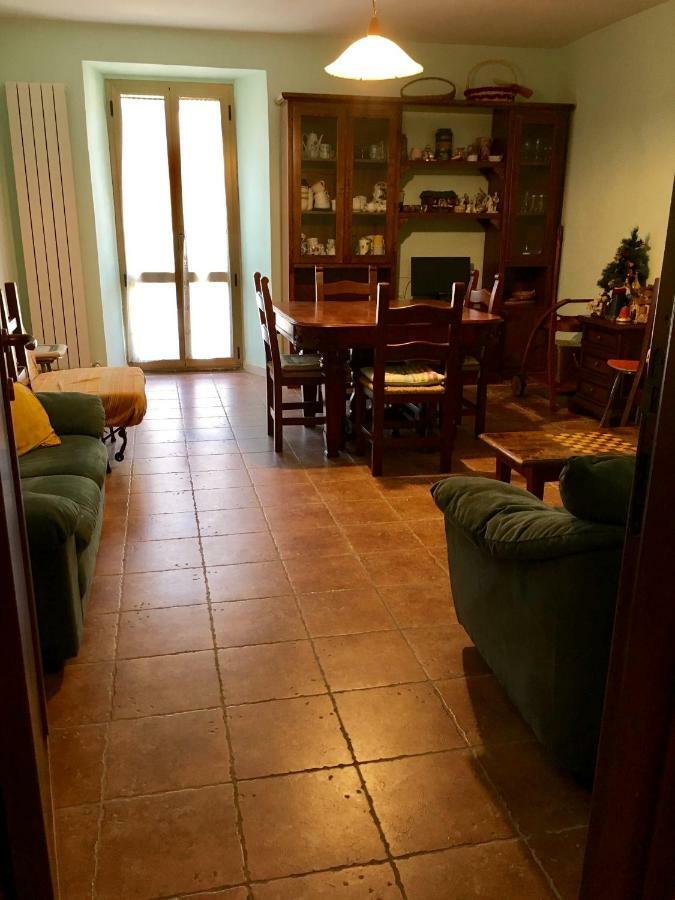 Casa Ai Piedi Della Riserva Naturale Pettorano sul Gizio Exteriör bild
